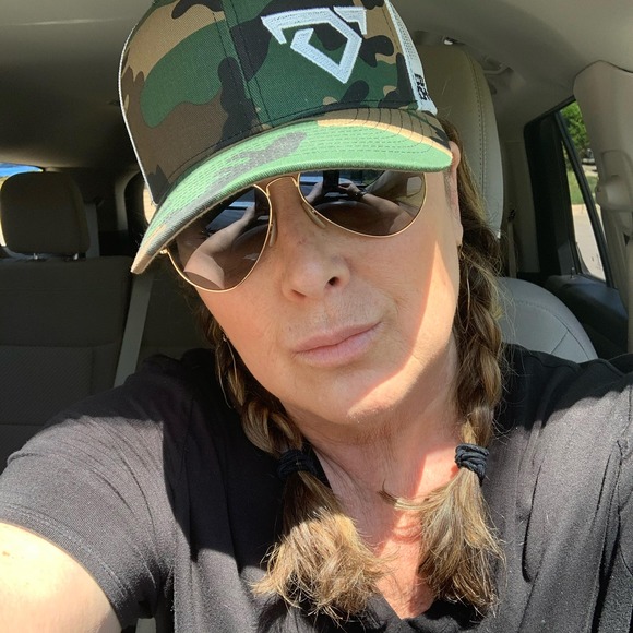 Meet your Posher, Robin - Picture 1 of 1